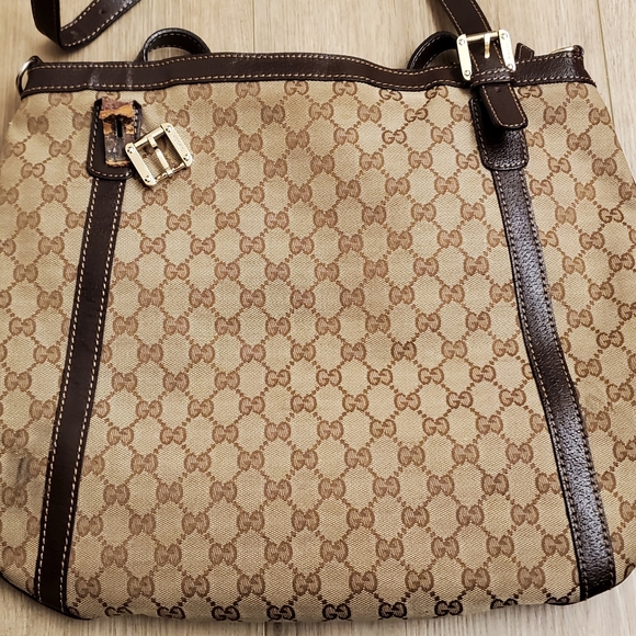 Gucci purse - Picture 5 of 13